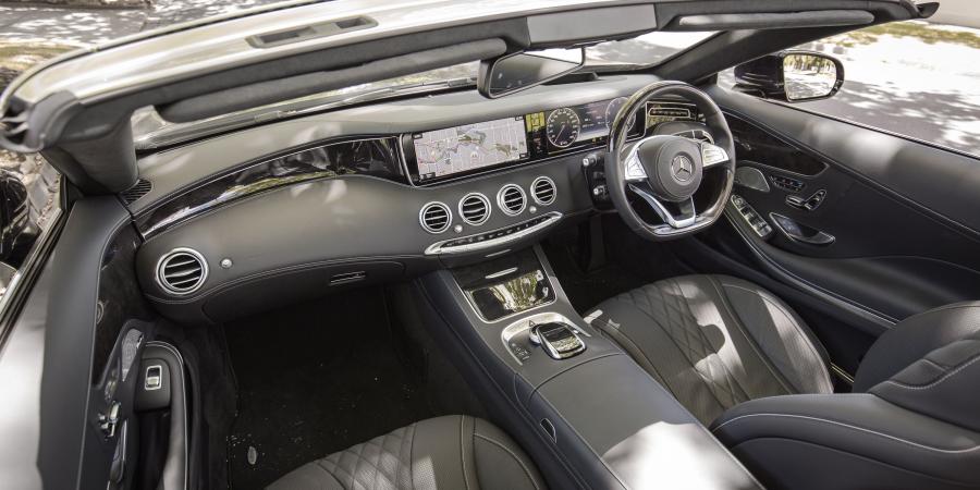 Торпедо Mercedes-Benz S500 Cabriolet 2016 года  (AU) (фото 10 из 24)
